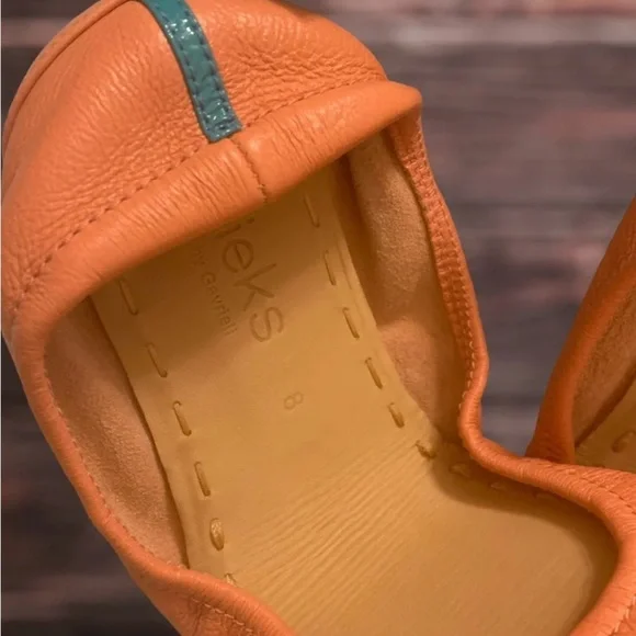 Peach Poppy Tieks *New in Box* - Picture 3 of 3